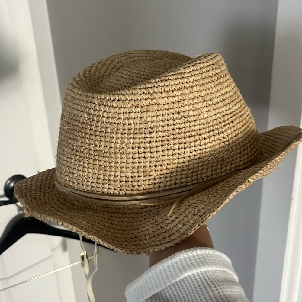 Caslon sun hat